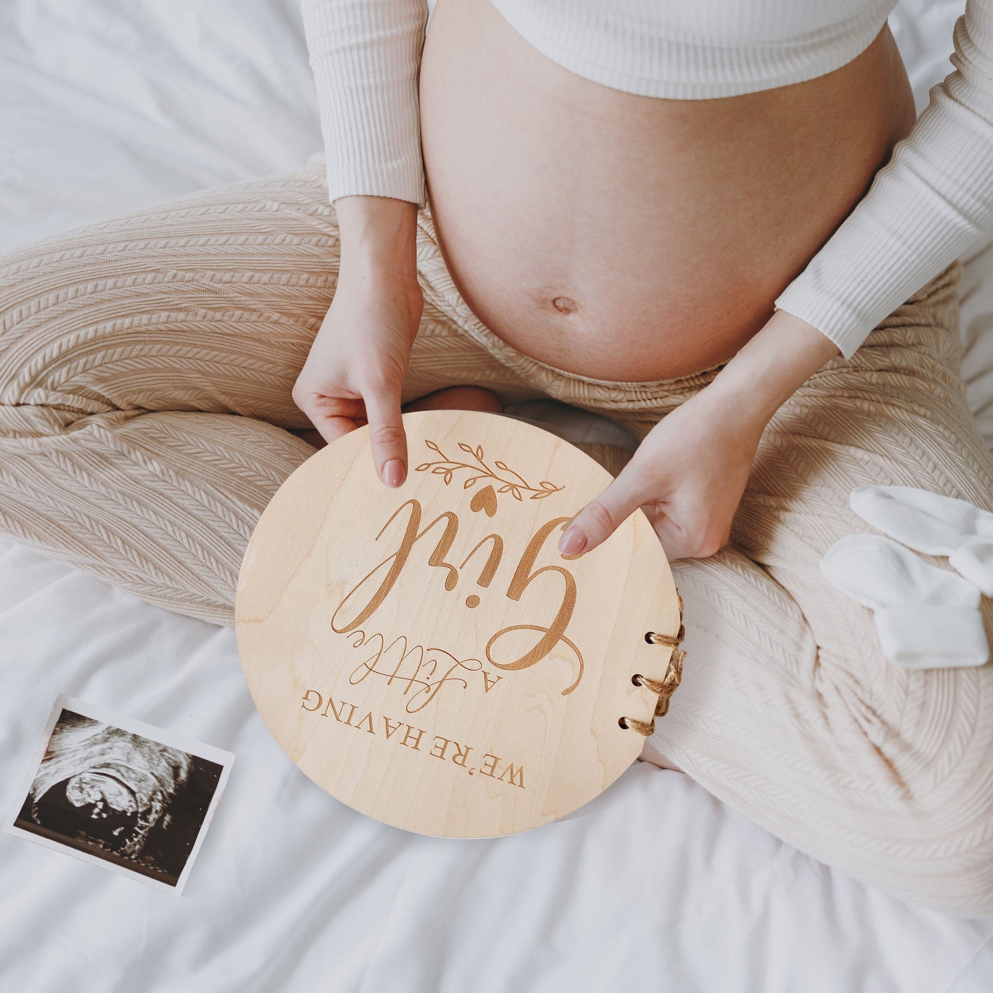 Personalized Baby Shower Guest Book,Wooden Round Guest Book,Gift For Baby Shower,Baby Shower Decor, Mom To Be,Photo Album