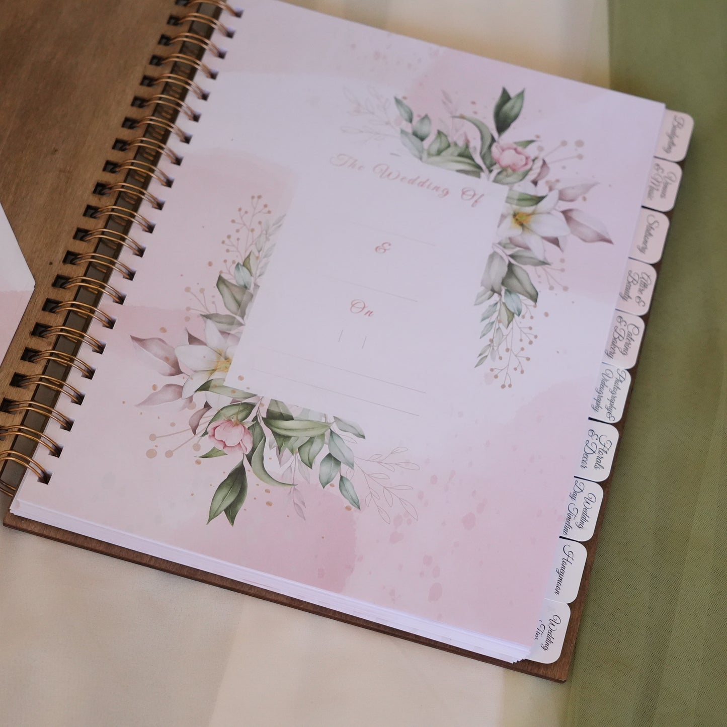 Wedding Planner Book & Organizer Personalized,Wedding Book Planner for Itinerary , Engagement Gift for Bride, Wedding Book Party Checklist