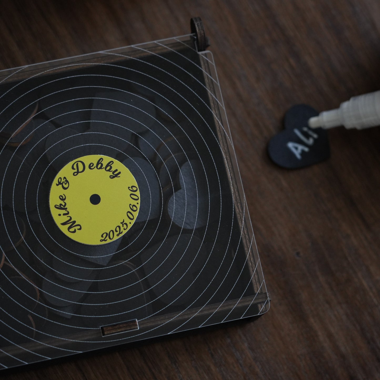 Personalized Vinyl Guest Book,Guest Book With LovePuzzle,Wedding Guest Book Gift,Vinyl Record Book,Acrylic Wedding Decor