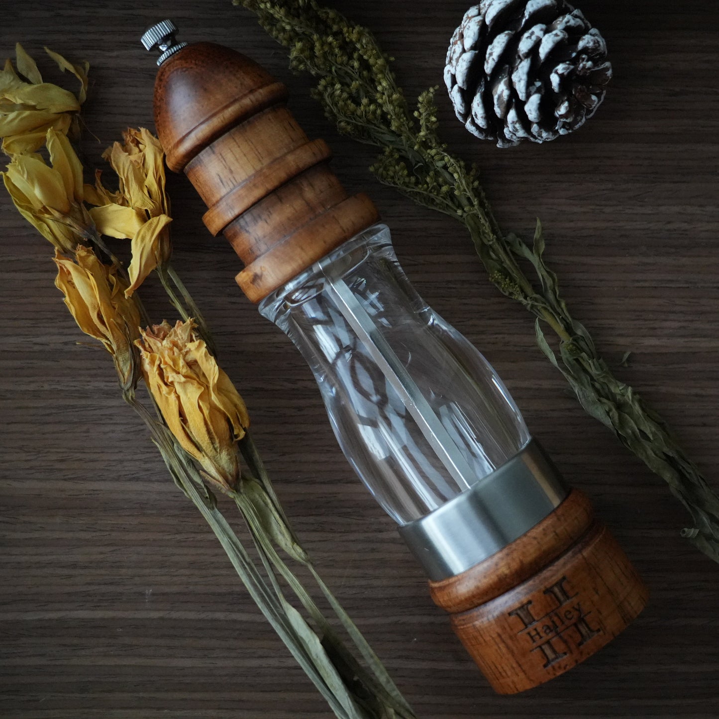 Personalized Wooden Salt＆Pepper Grinder Bottle, Modern Kitchen Decor,Kitchen Seasoning Accessory, Gift For Mom