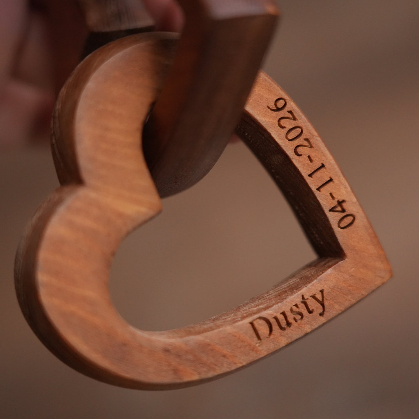 Personalized Infinity Heart Sculpture,Valentine’s Day Gift, Romantic Couple Keepsake,Anniversary Present, Gift For Wedding, Engraved Wooden Gift