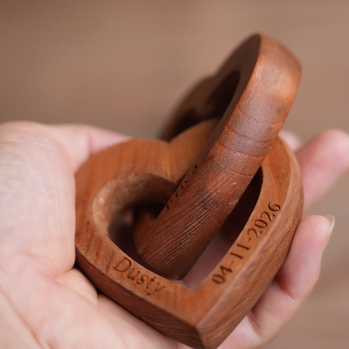 Personalized Infinity Heart Sculpture,Valentine’s Day Gift, Romantic Couple Keepsake,Anniversary Present, Gift For Wedding, Engraved Wooden Gift