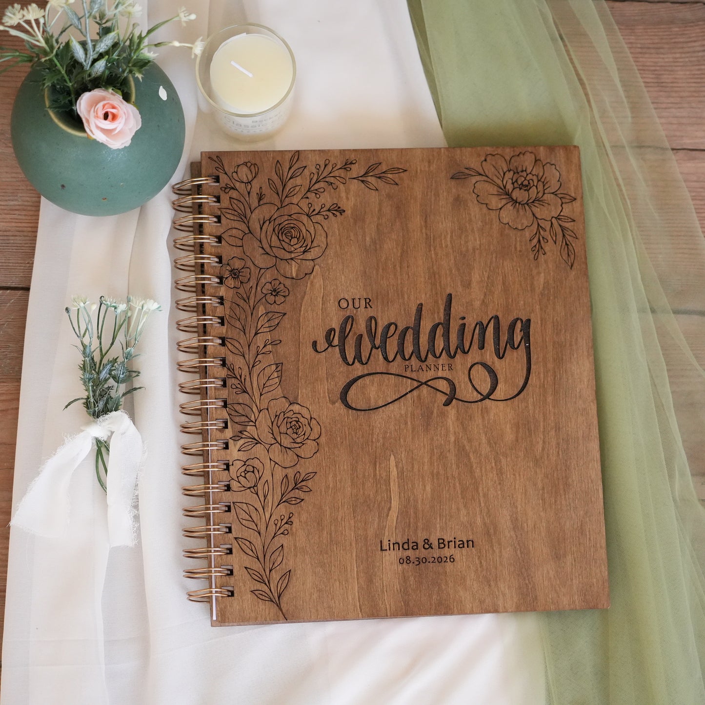 Wedding Planner Book & Organizer Personalized，Wedding Book Planner for Itinerary ， Engagement Gift for Bride, Wedding Book Party Checklist