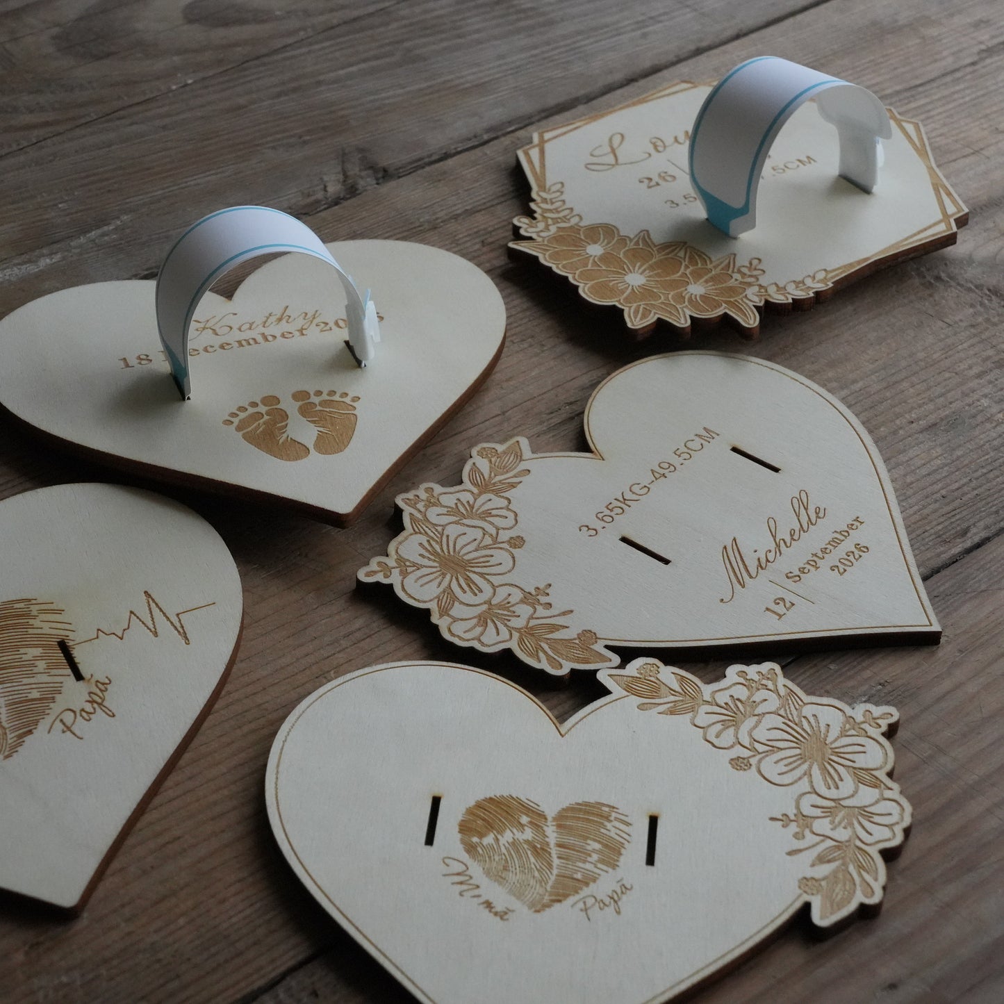 Personalized Baby Maternity Bracelet Holder, Wooden Heart Keepsake,Souvenir For Birth,Birth Gift Idea, Baby Information Support,Newborn Photo Souvenir