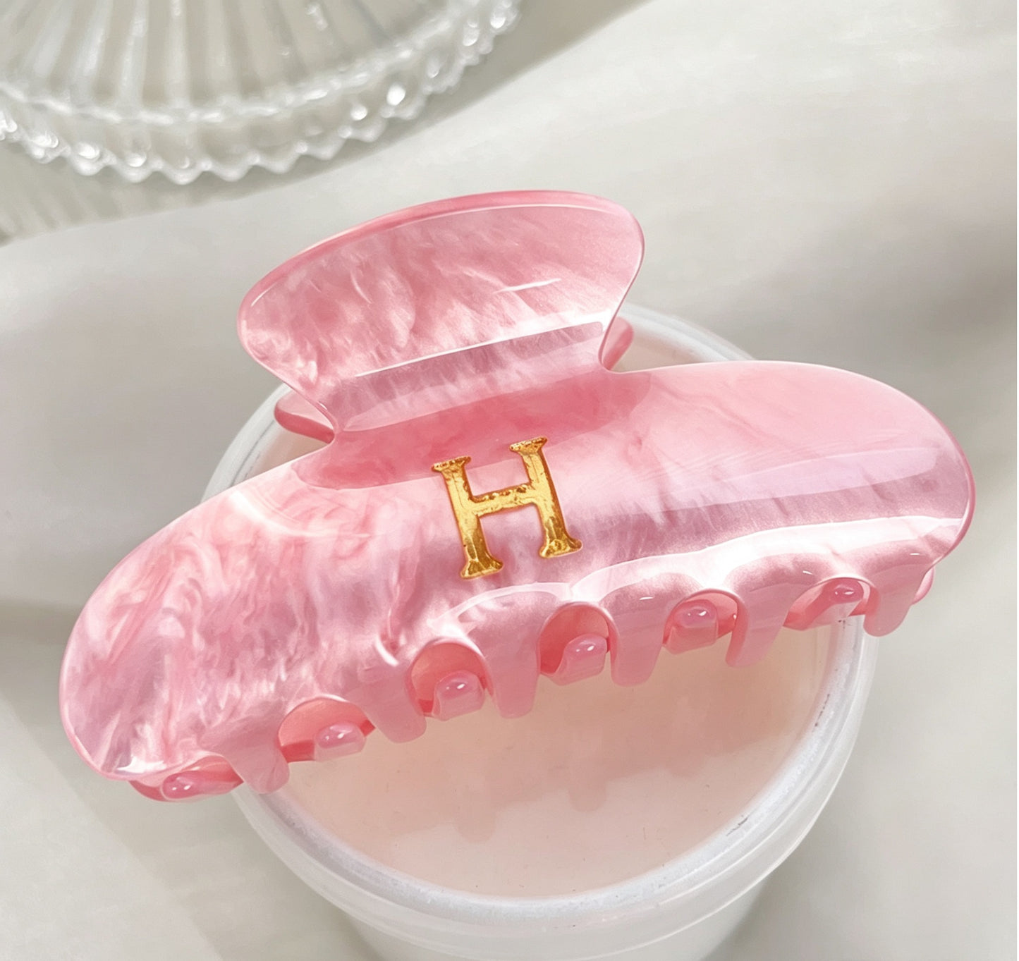 Personalized Monogram Acrylic Hair Claw Clip,  Custom Gold Initial Hair Clip, Bridesmaid Gift,  Custom Engraved Hair Claw