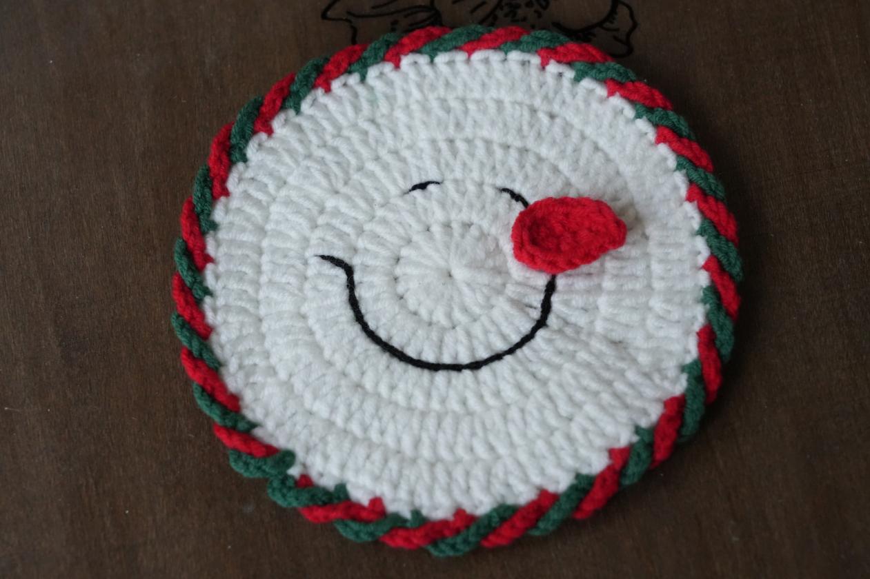 Handmade Crochet Christmas Coasters, Festive Red &  Green Holiday Table Decor, Winter Coffee Mug Rug,  Christmas Gift for Coffee Lovers