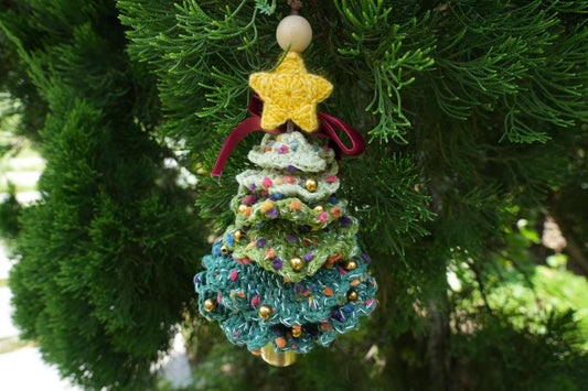 Christmas Tree DIY Crochet Kit, Beginner Friendly  Holiday Decor Material Pack, Full Crochet Supplies  with Step-by-Step Tutorial