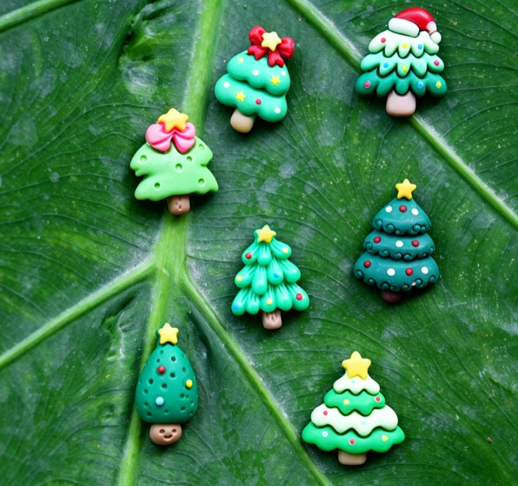 Mini Christmas Magnet Set of 11, Handmade  Kawaii Xmas Mini Figurines, Cute Fridge Magnets,  Festive Santa Decor & Tiny Christmas Gift