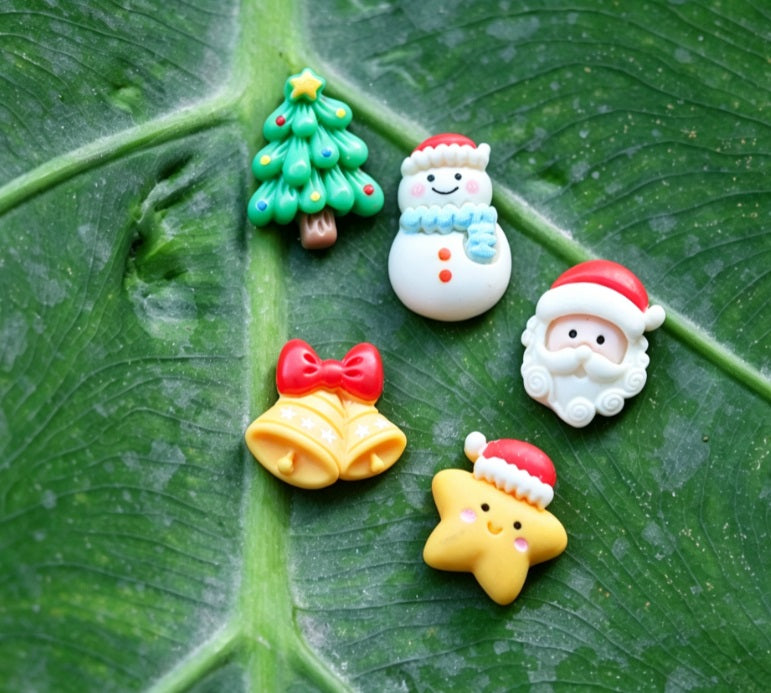 Mini Christmas Magnet Set of 11, Handmade  Kawaii Xmas Mini Figurines, Cute Fridge Magnets,  Festive Santa Decor & Tiny Christmas Gift