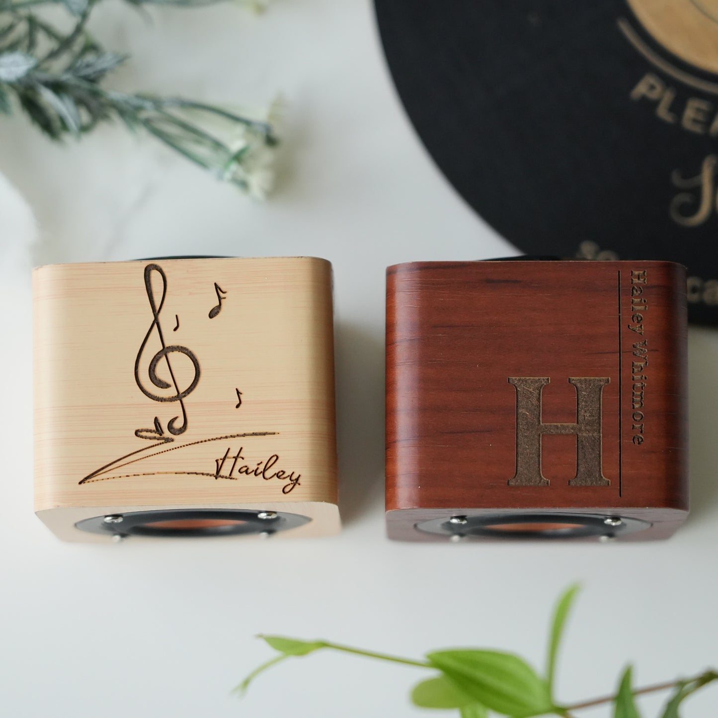 Personalized Wooden Bluetooth Speaker,Custom  Groomsmen Gifts,Birthday Gift,Anniversary Gift, Bridal Party Gifts