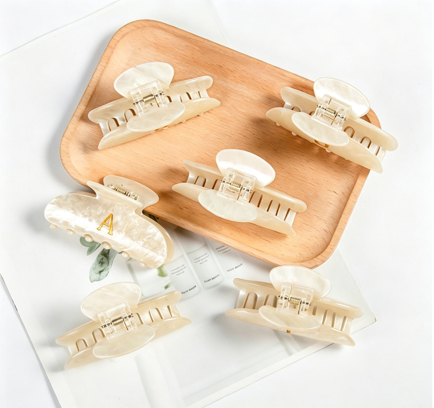 Personalized Monogram Acrylic Hair Claw Clip,  Custom Gold Initial Hair Clip, Bridesmaid Gift,  Custom Engraved Hair Claw