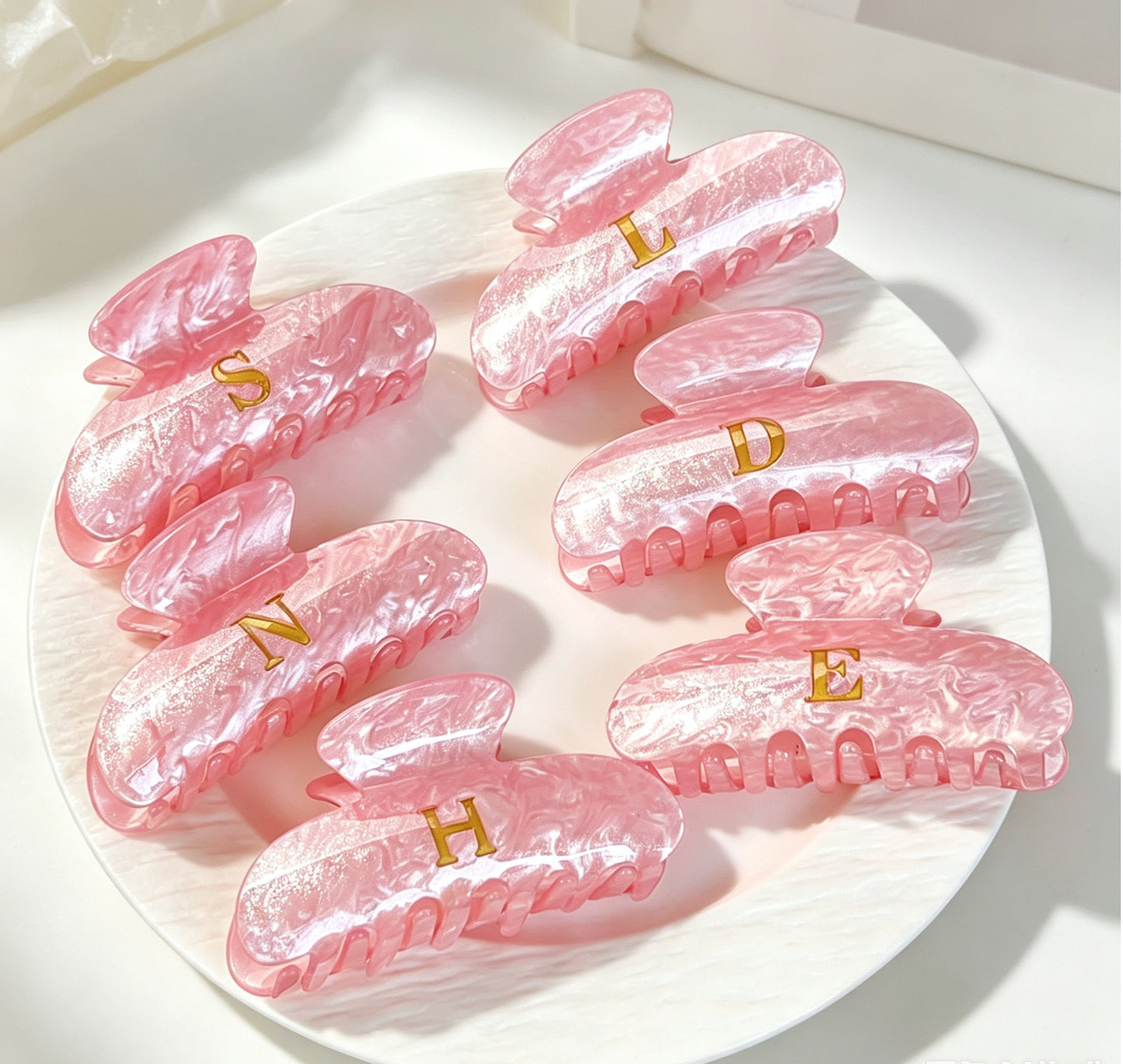 Personalized Monogram Acrylic Hair Claw Clip,  Custom Gold Initial Hair Clip, Bridesmaid Gift,  Custom Engraved Hair Claw