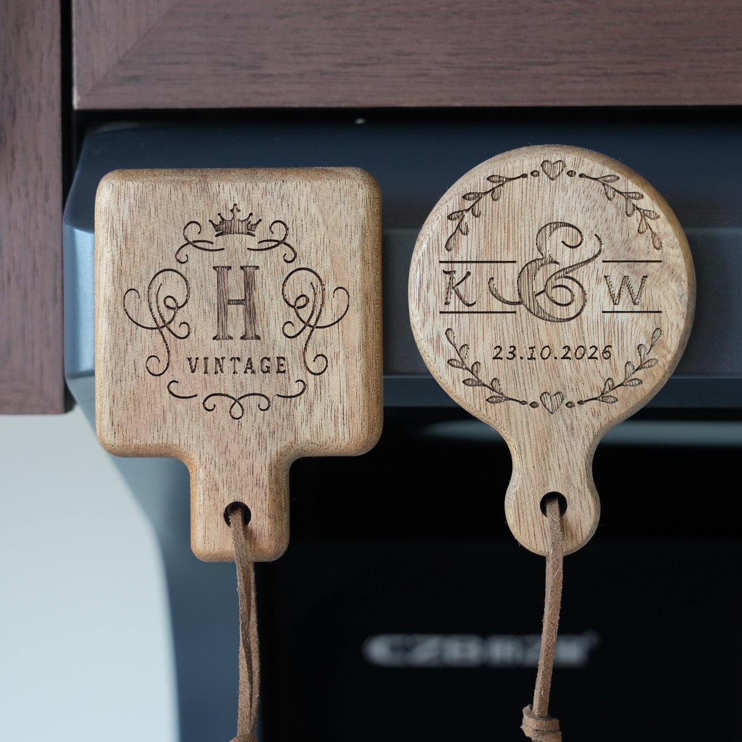 Personalized Wooden Bottle Opener,Round And Square Bottle Opener,Wedding Presents,Best Man Gift Ideas, Engraved Groomsmen Gift