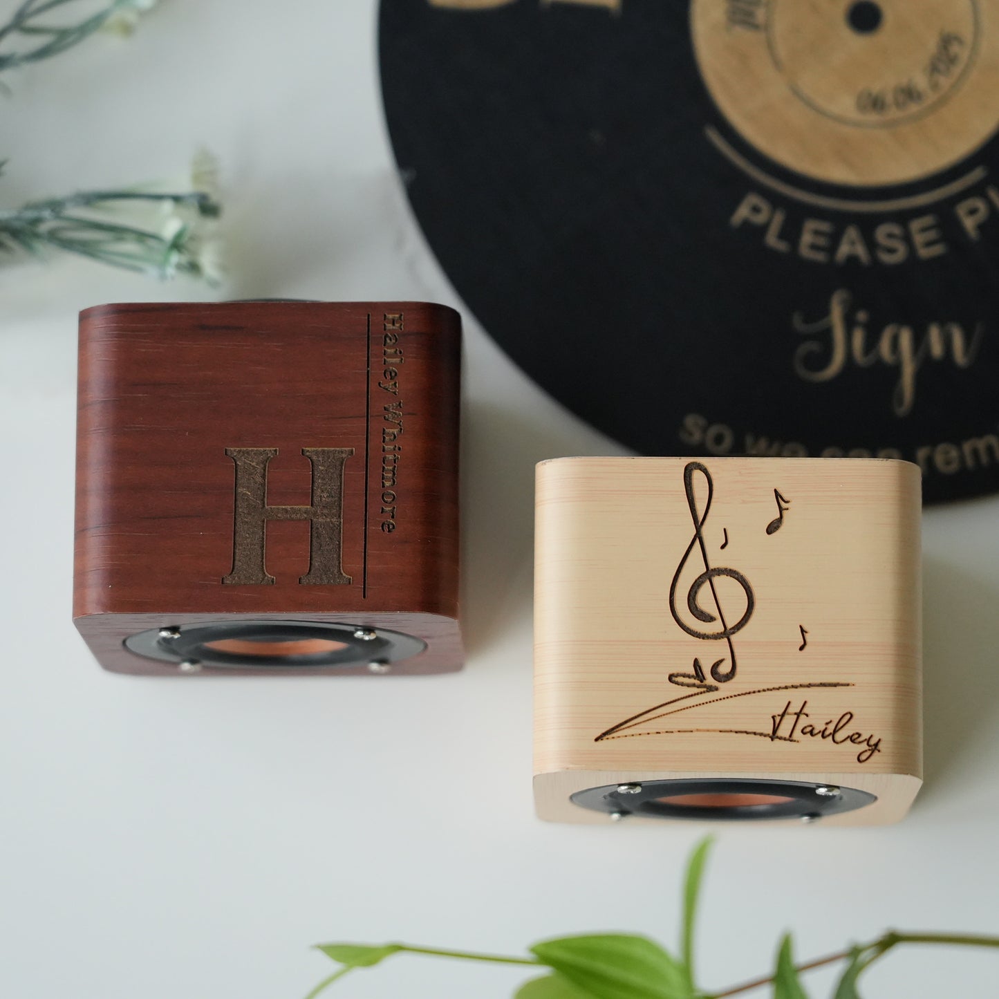 Personalized Wooden Bluetooth Speaker,Custom  Groomsmen Gifts,Birthday Gift,Anniversary Gift, Bridal Party Gifts