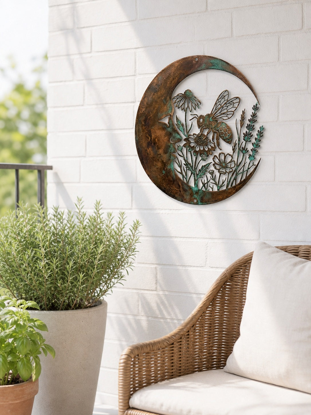 Crescent Moon & Bee Metal Wall Sign,  Wildflower Floral Garden Art, Rustic Weatherproof  Outdoor Hanging Wall Decor for Patio Yard Porch