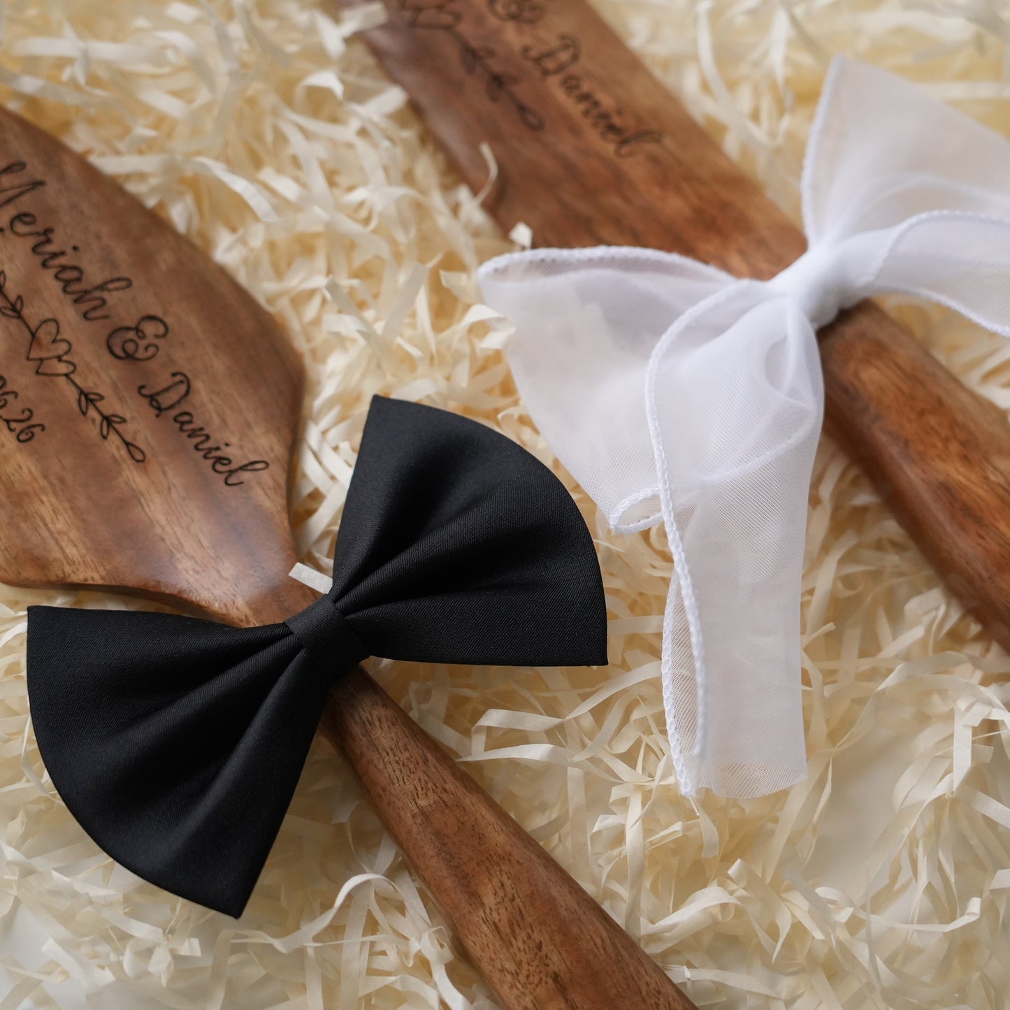 Personalized Wooden Cake Knife and Server Set, Anniversary Gift,Cake Cutting Set For Bride And Groom, Birthday Bundle Gift