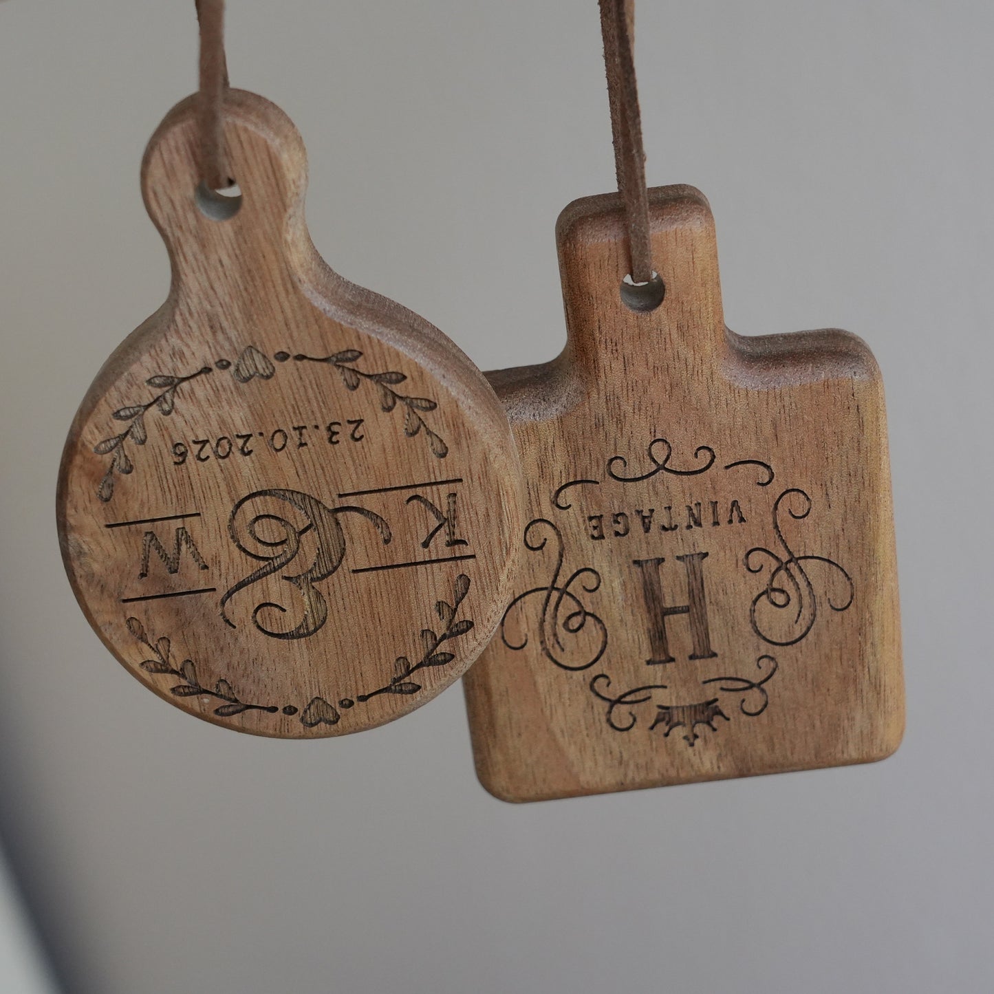Personalized Wooden Bottle Opener,Round And Square Bottle Opener,Wedding Presents,Best Man Gift Ideas, Engraved Groomsmen Gift