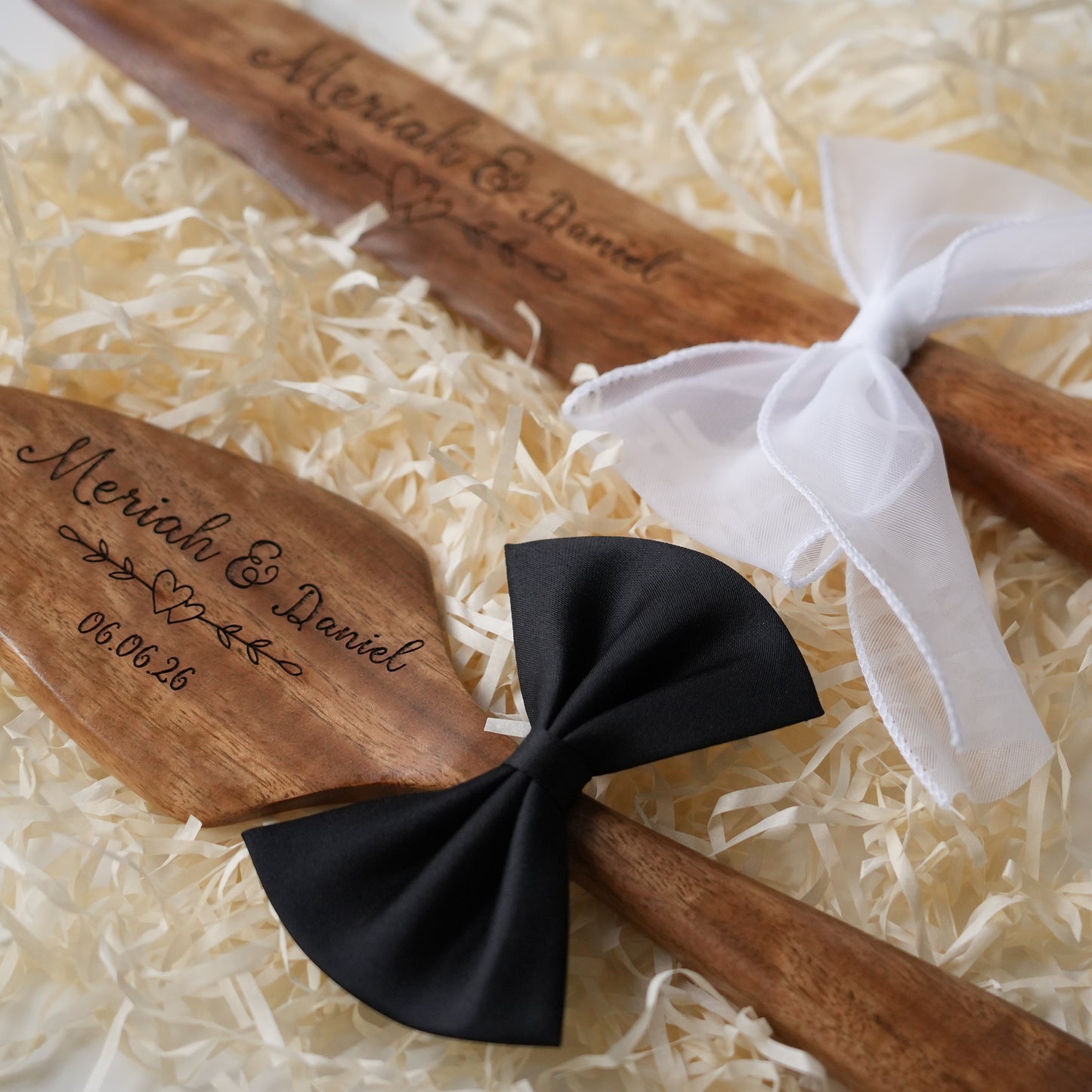 Personalized Wooden Cake Knife and Server Set, Anniversary Gift,Cake Cutting Set For Bride And Groom, Birthday Bundle Gift