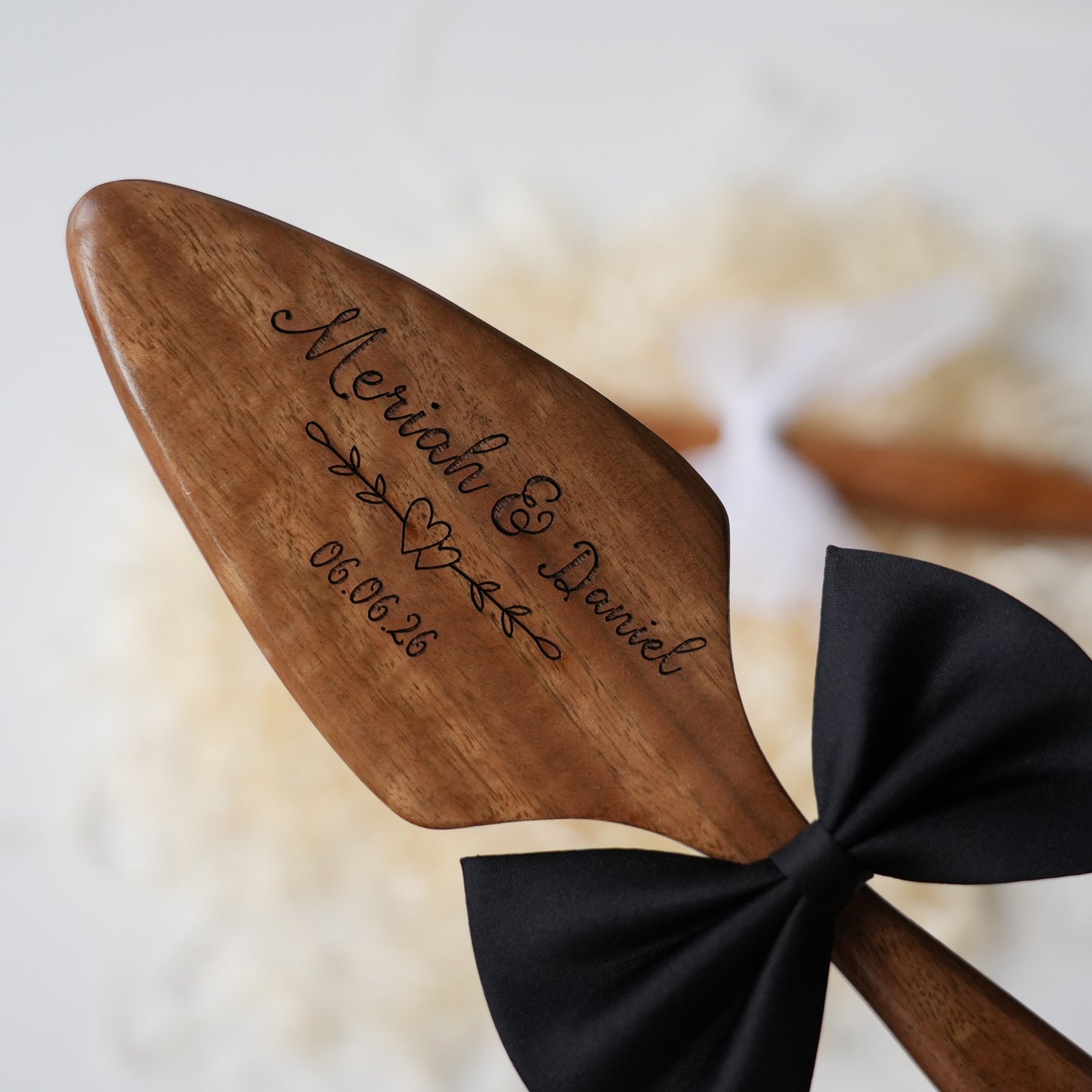 Personalized Wooden Cake Knife and Server Set, Anniversary Gift,Cake Cutting Set For Bride And Groom, Birthday Bundle Gift